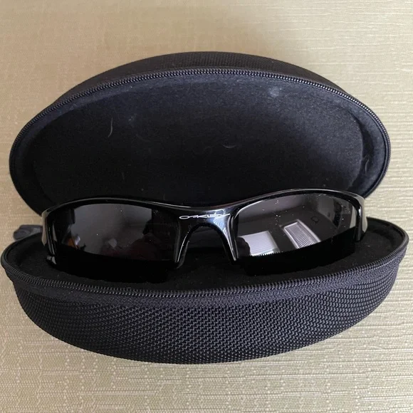 Oakley Polarized Flak 12-903 Polished Black Men's Sunglasses & Zip Case
